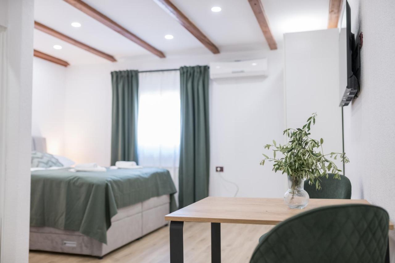 Hotel Maslina Seget  Zewnętrze zdjęcie