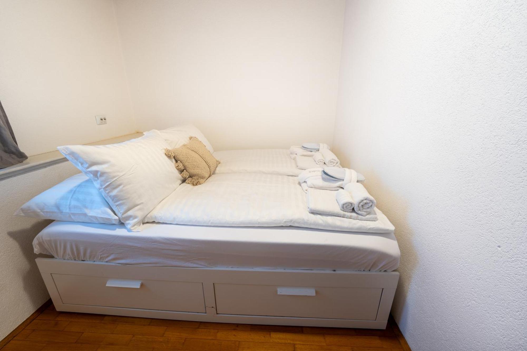 Hotel Maslina Seget  Zewnętrze zdjęcie